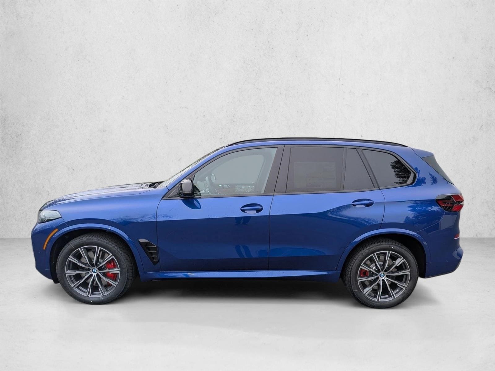2026 BMW X5 M60i - Photo 9
