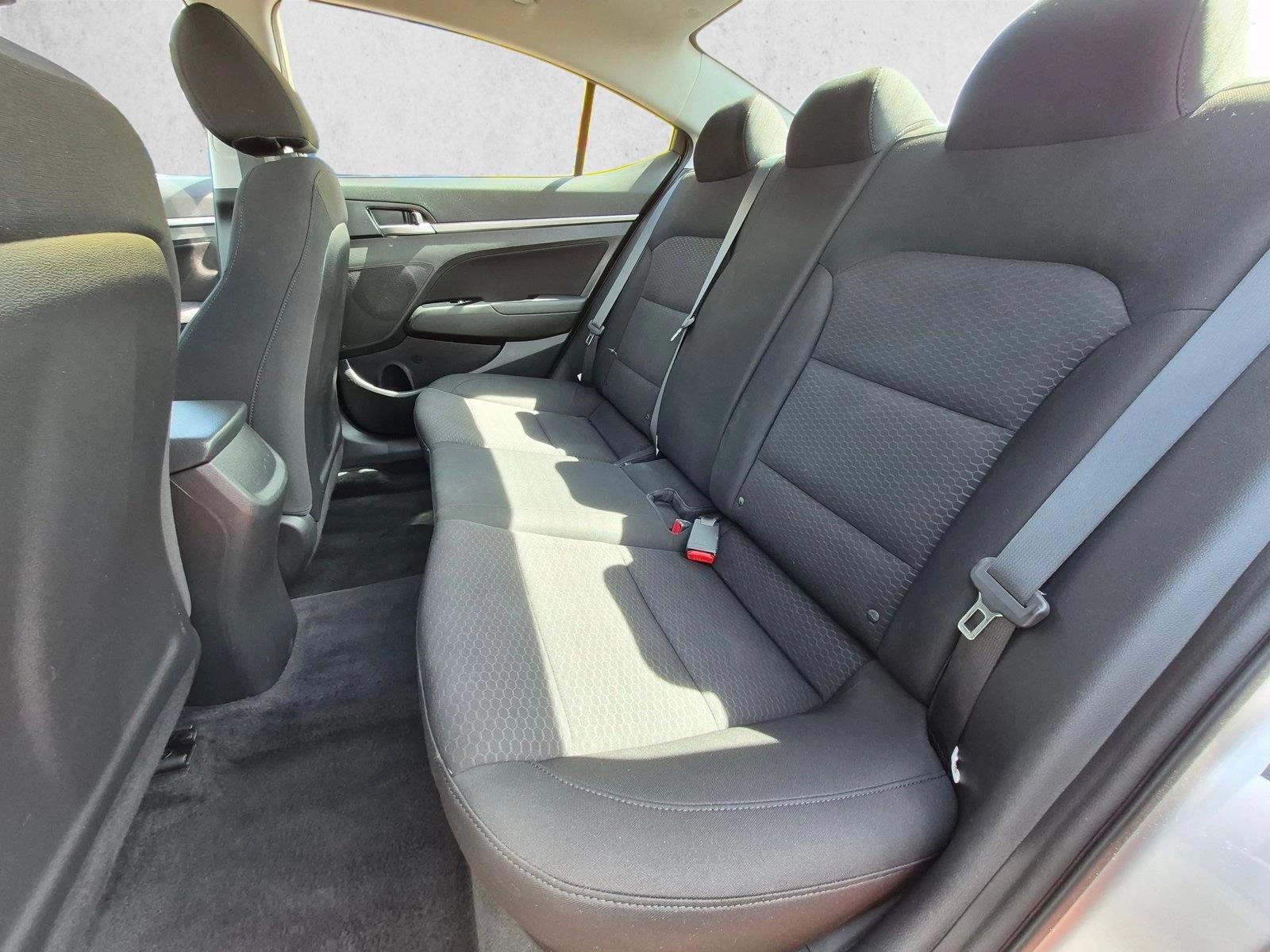 2020 Hyundai Elantra SEL - Photo 16