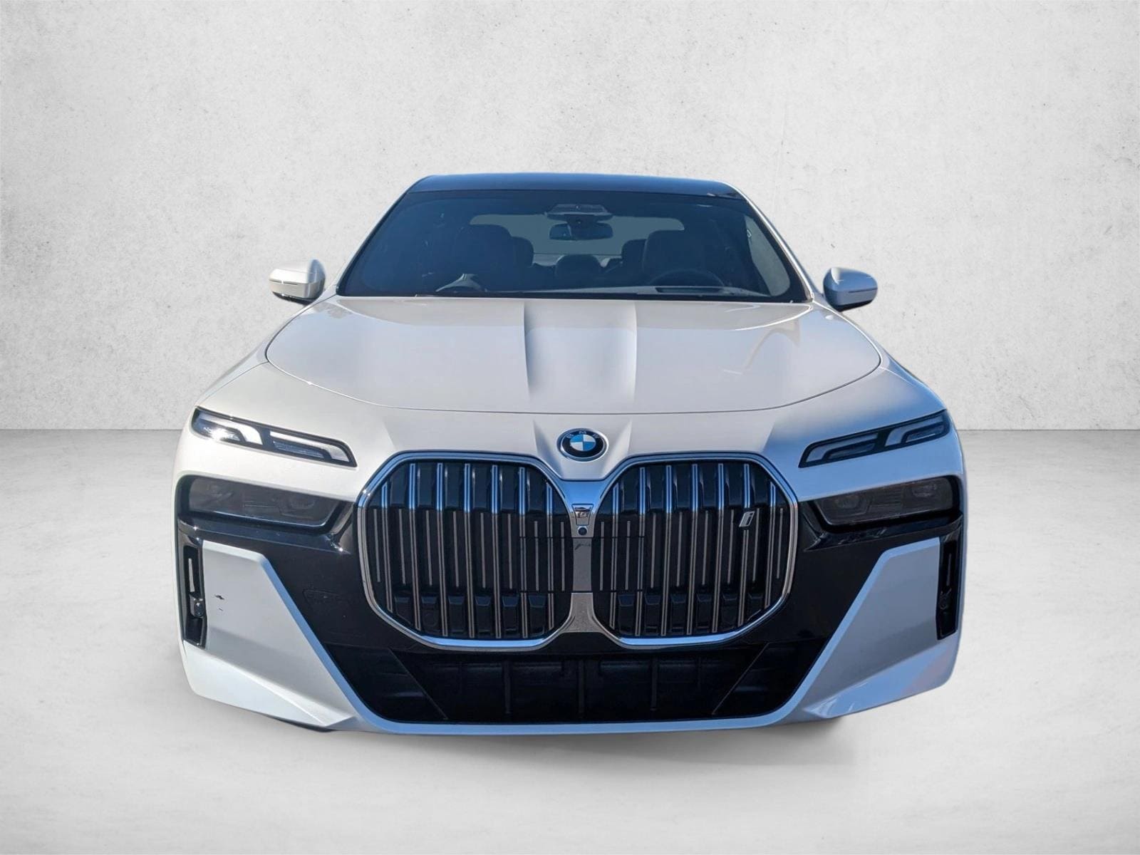 Used 2025 BMW i7 60 with VIN WBY53EJ07SCT29139 for sale in Roseville, CA