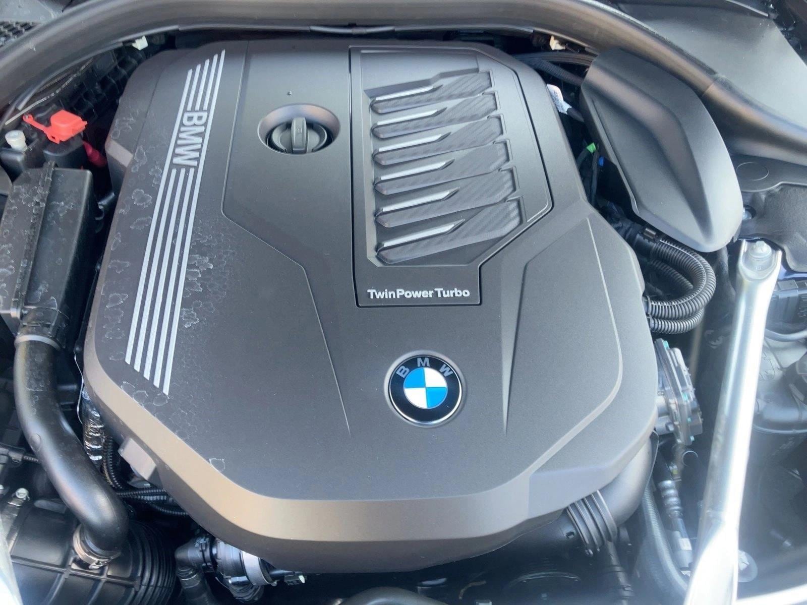 2026 BMW 8 Series 840i - Photo 17