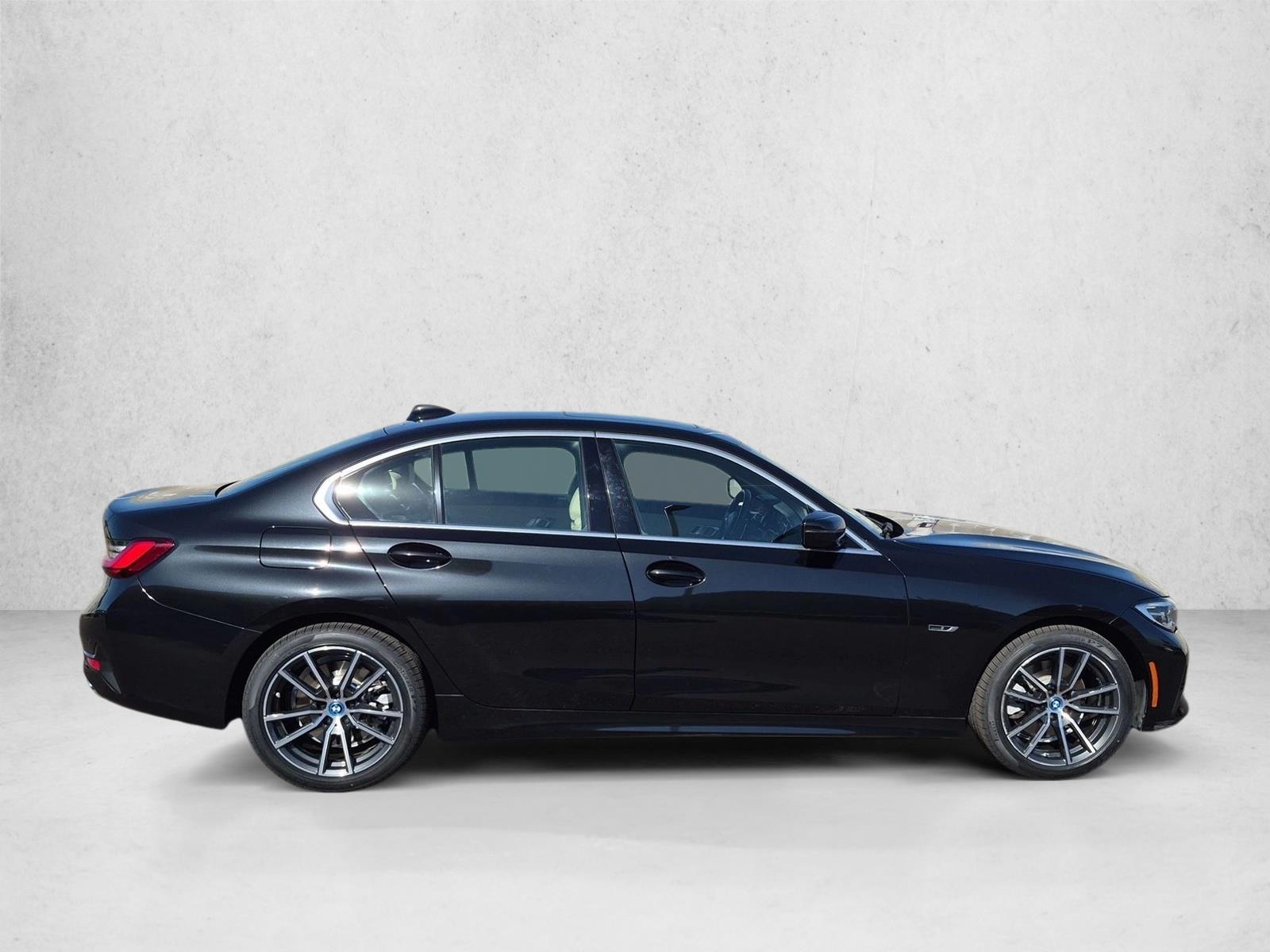 Certified 2022 BMW 330e Sedan