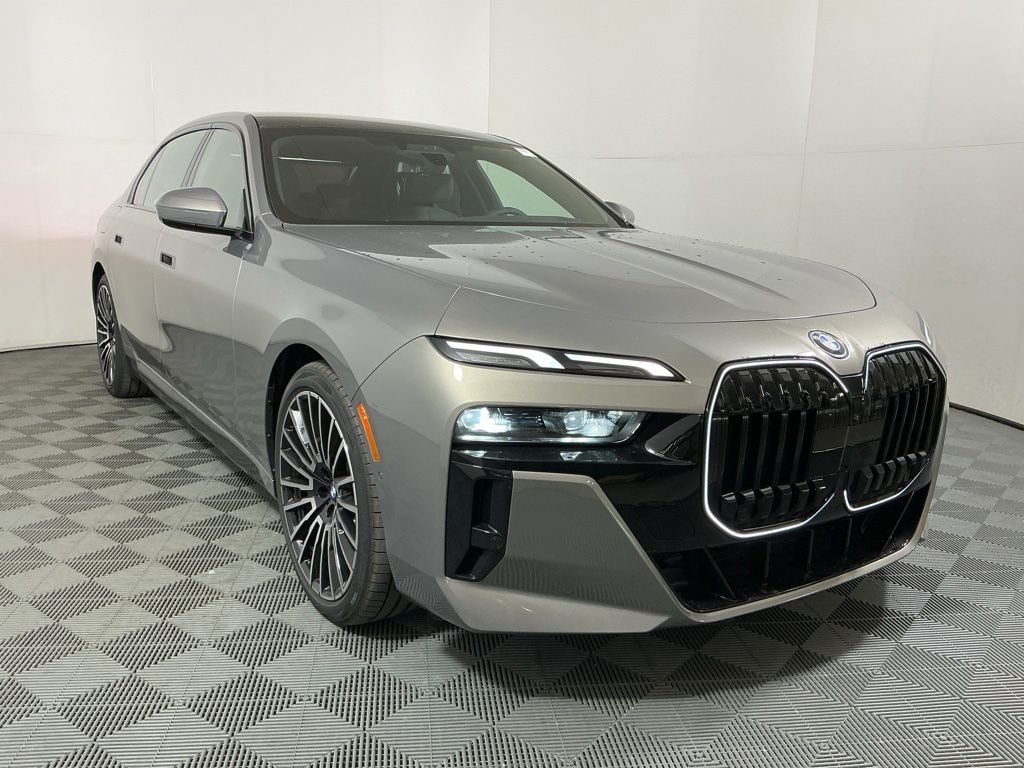 New 2026 BMW 7 Series 750e xDrive Sedan