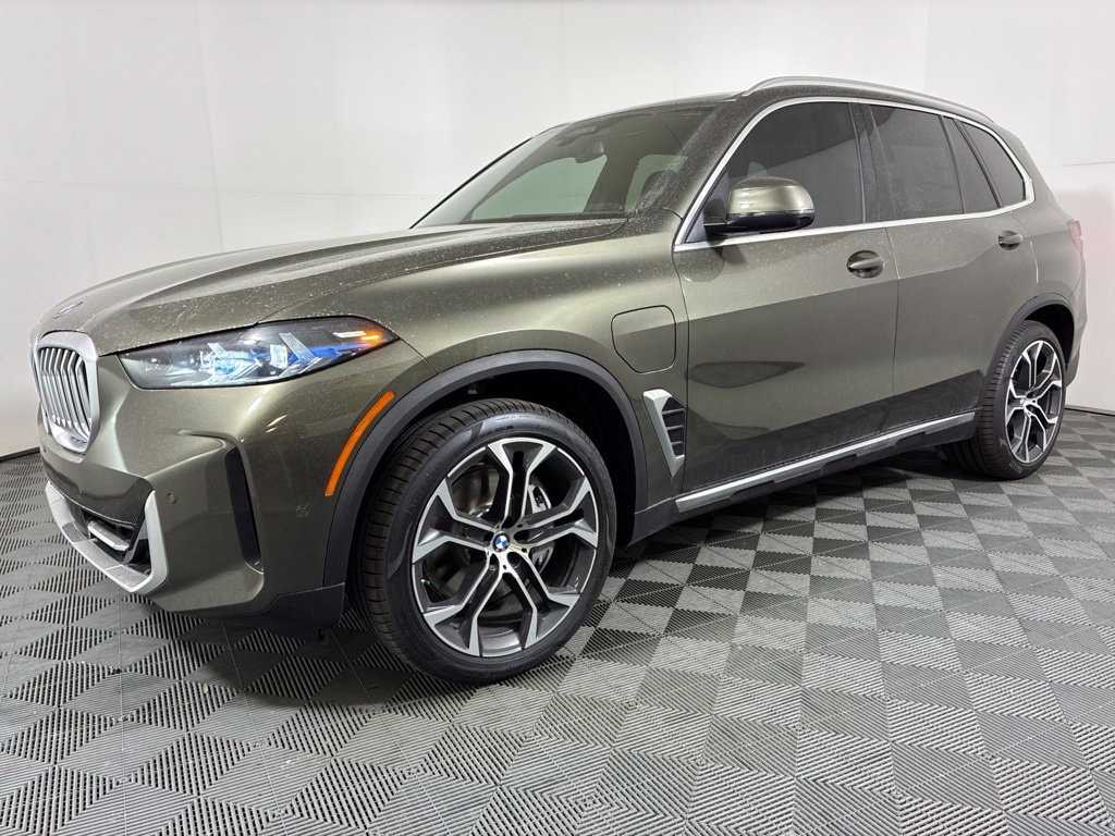 New 2026 BMW X5 xDrive50e SUV