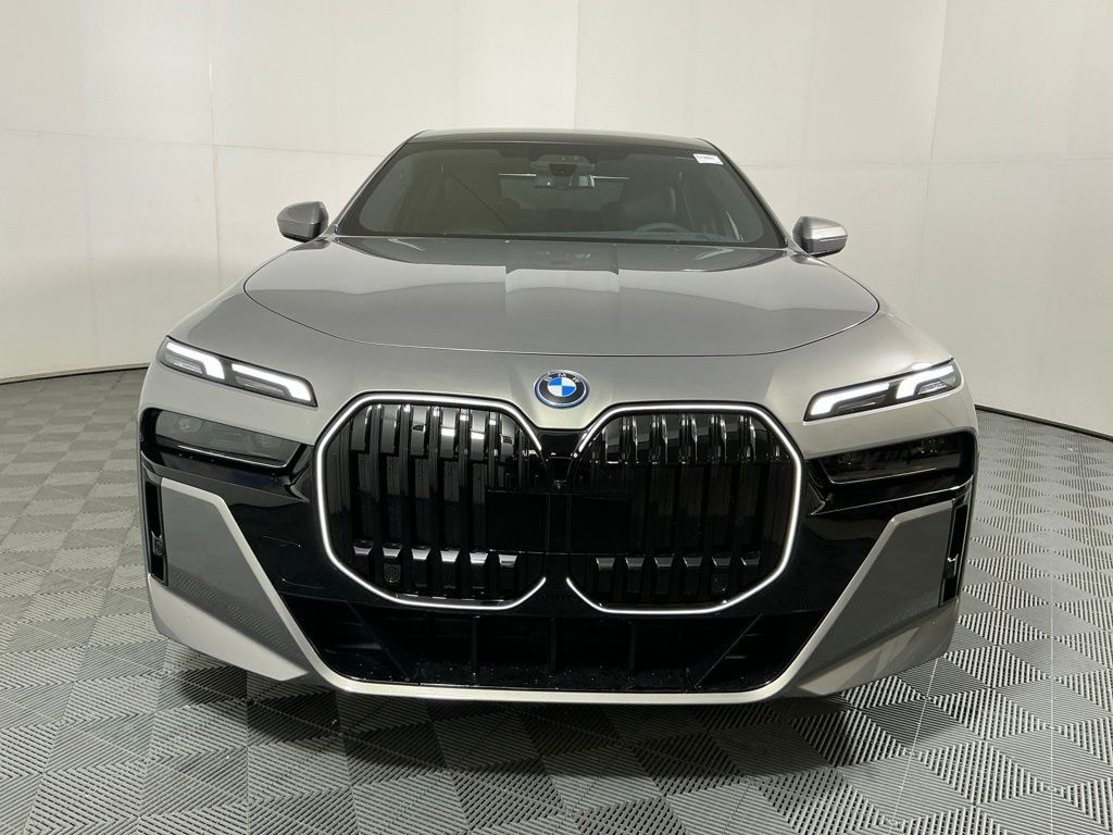 New 2026 BMW 7 Series 750e xDrive Sedan