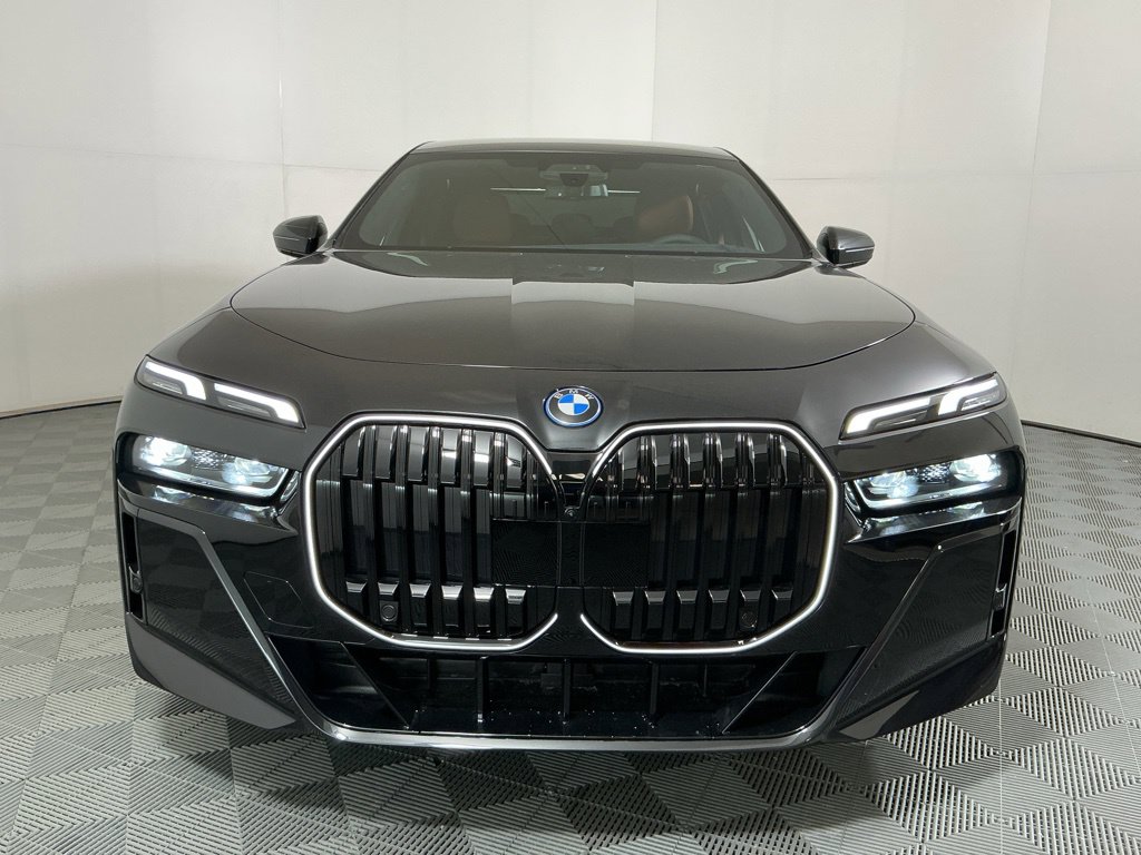 New 2026 BMW 7 Series 750e xDrive Sedan