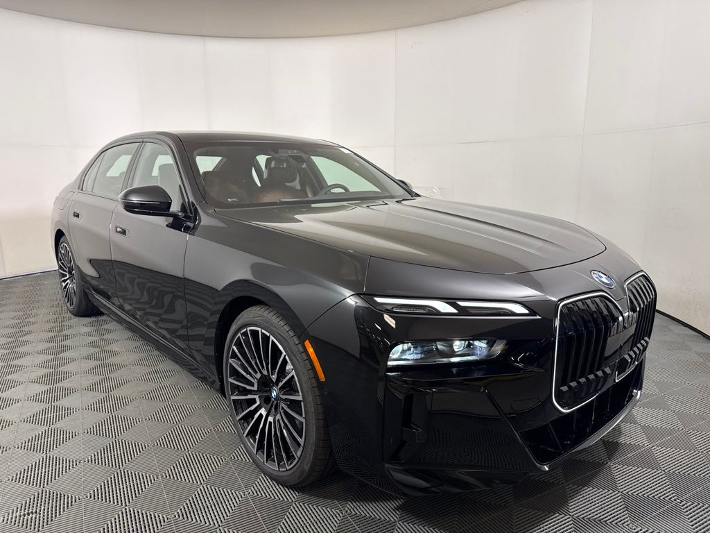 New 2026 BMW 7 Series 750e xDrive Sedan