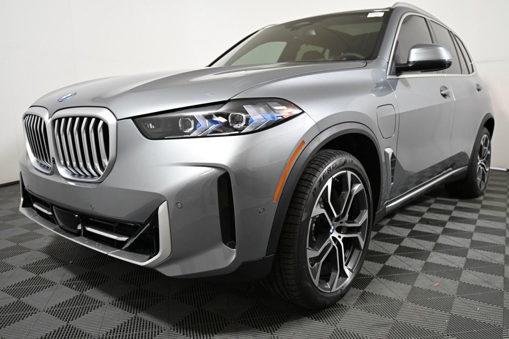 New 2026 BMW X5 xDrive50e SUV