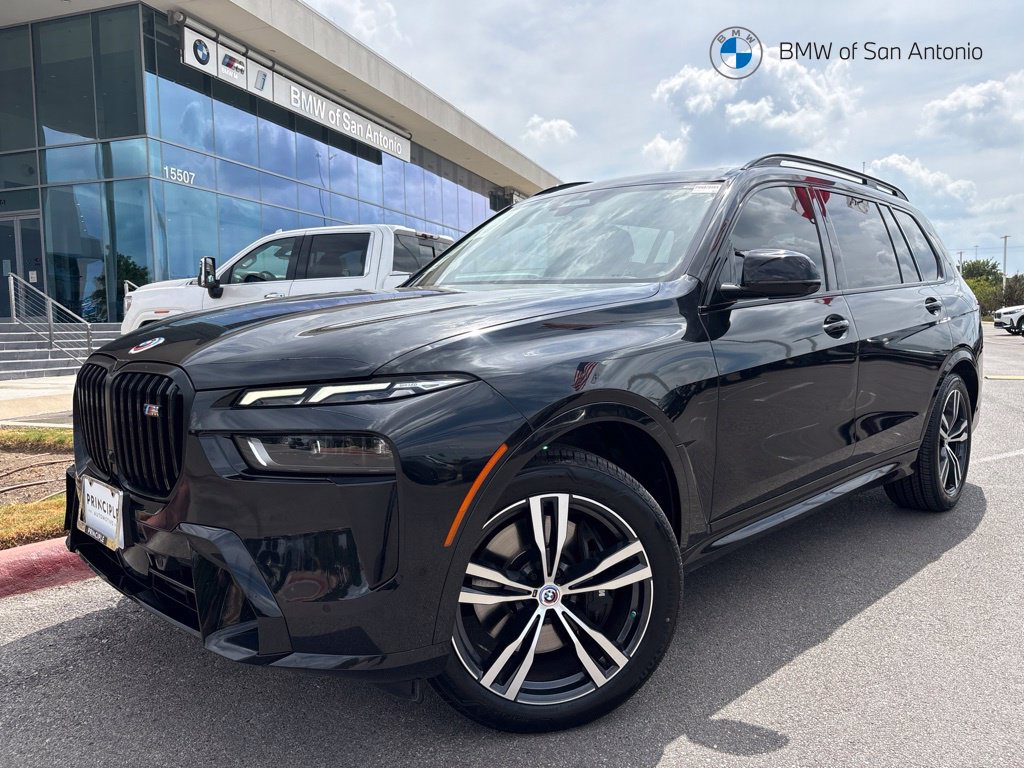 2023 BMW X7