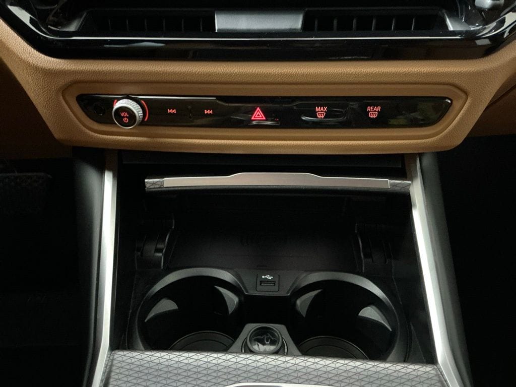 2026 BMW 3 Series 330i - Photo 13