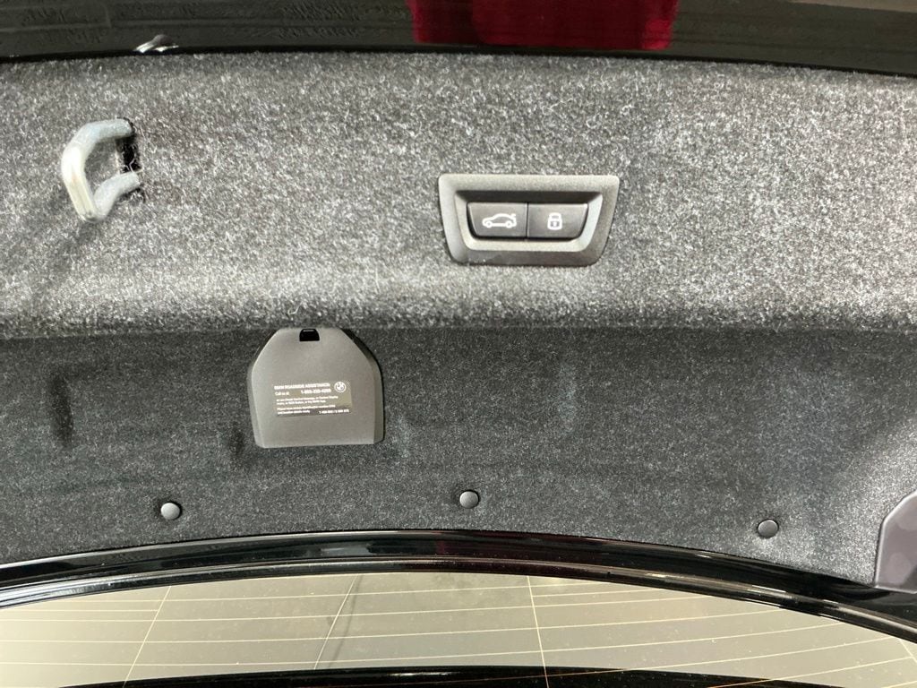 2026 BMW 3 Series 330i - Photo 31
