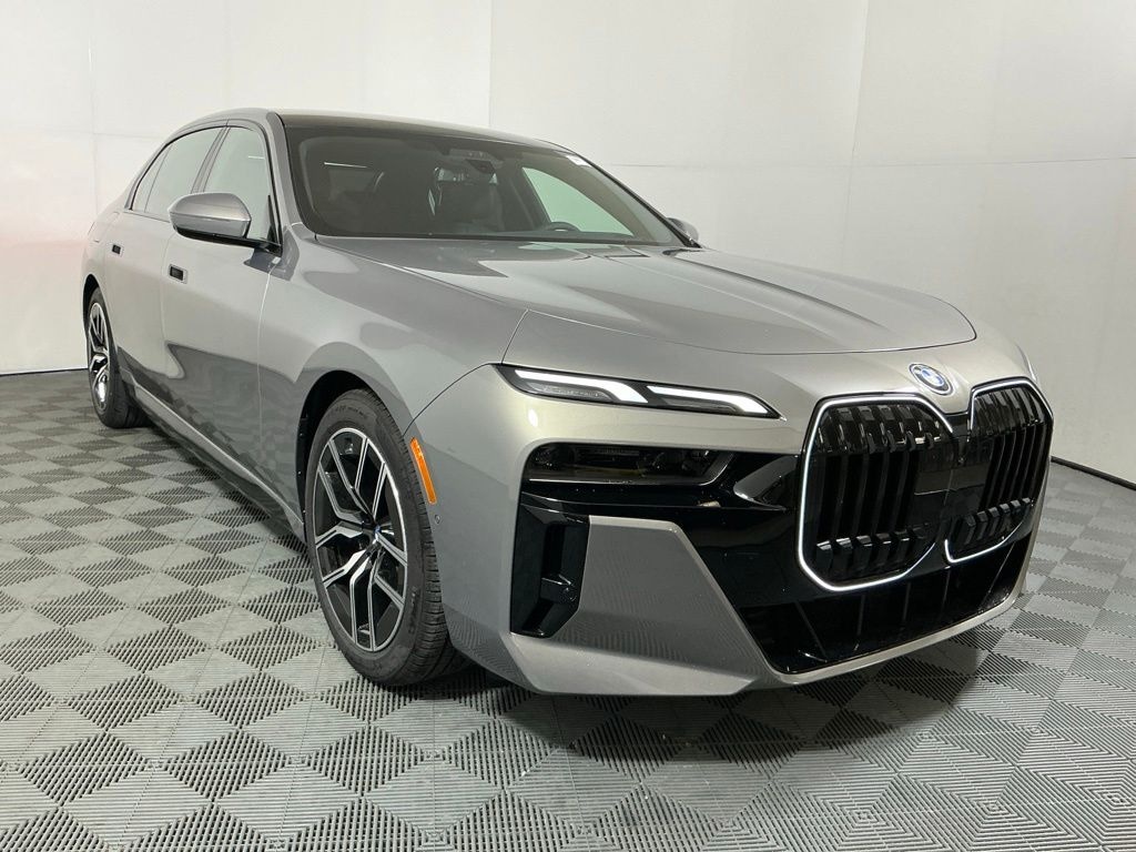 New 2026 BMW 7 Series 750e xDrive Sedan