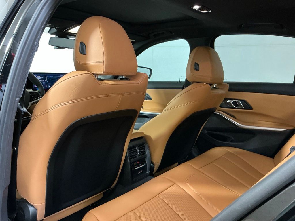 2026 BMW 3 Series 330i - Photo 26