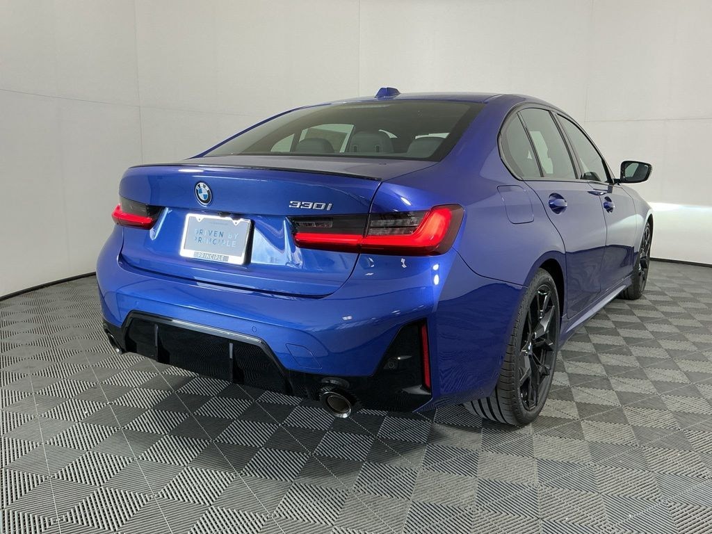New 2026 BMW 330i Sedan