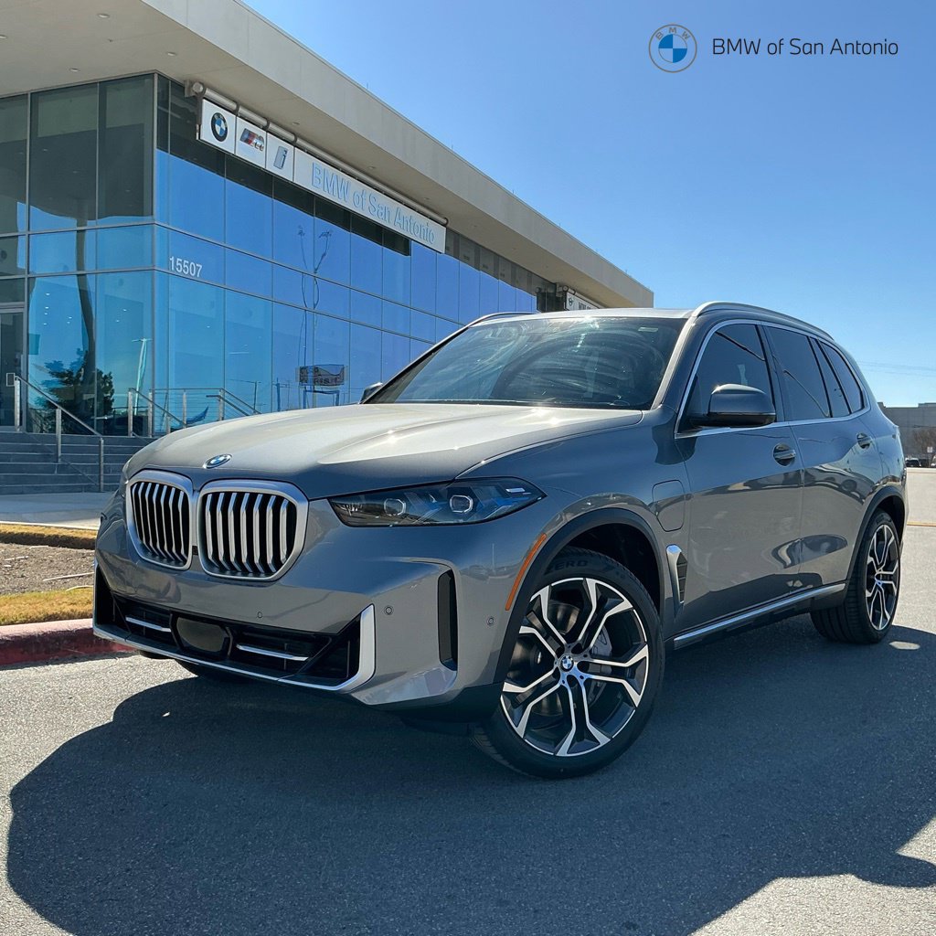 New 2026 BMW X5 xDrive50e SUV