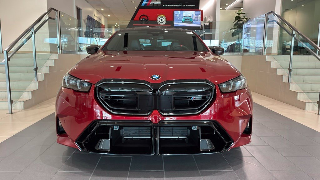 New 2027 BMW M5 Sedan