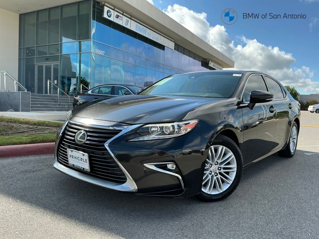 2016 Lexus ES