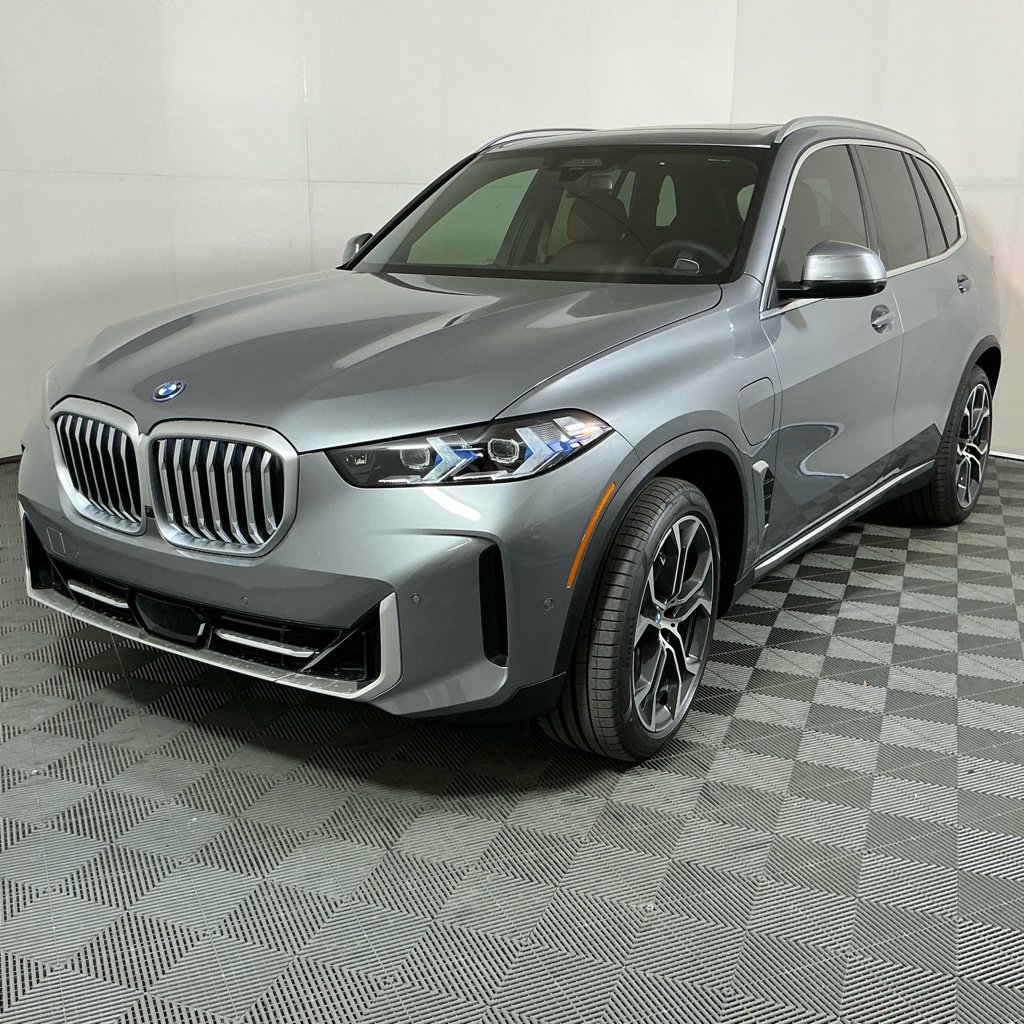 New 2026 BMW X5 xDrive50e SUV