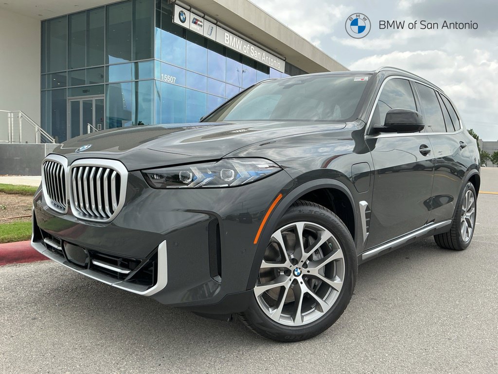 New 2026 BMW X5 xDrive50e SUV