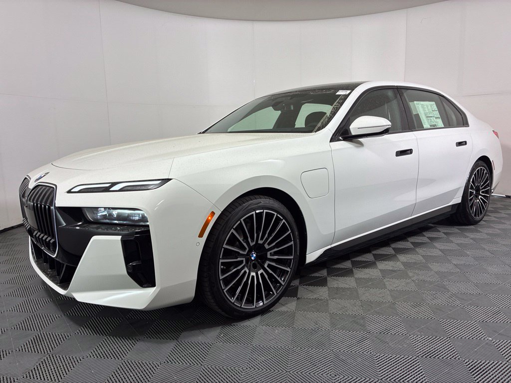 New 2026 BMW 7 Series 750e xDrive Sedan