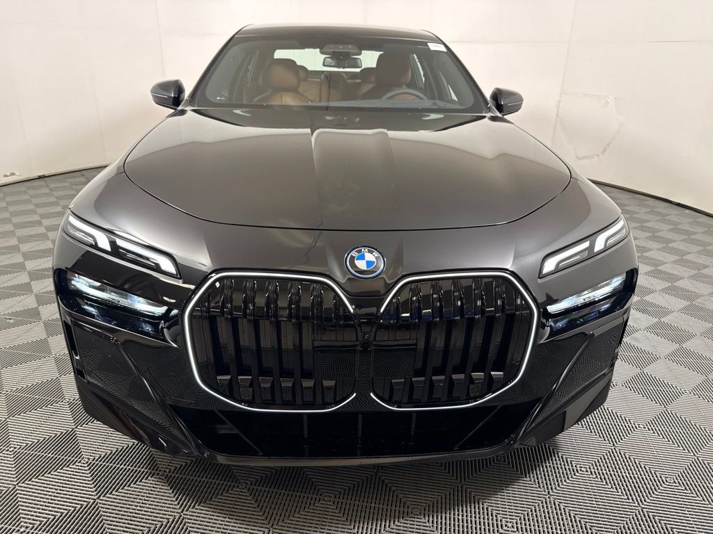New 2026 BMW 7 Series 750e xDrive Sedan