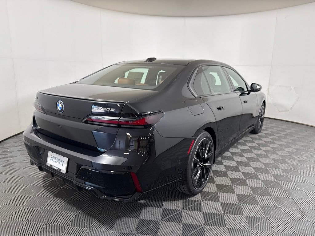 New 2026 BMW 7 Series 750e xDrive Sedan
