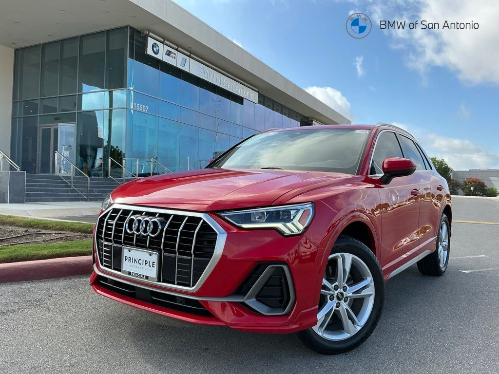 2022 Audi Q3