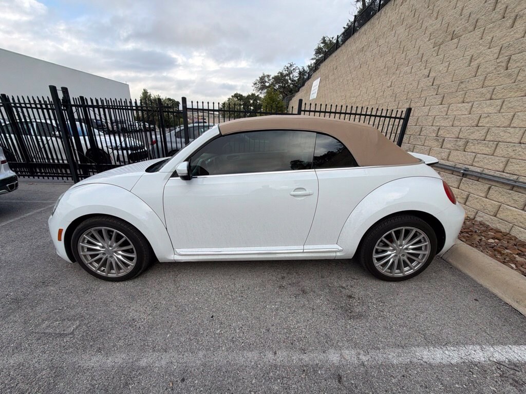 Used 2014 Volkswagen Beetle 1.8T w/PZEV Convertible