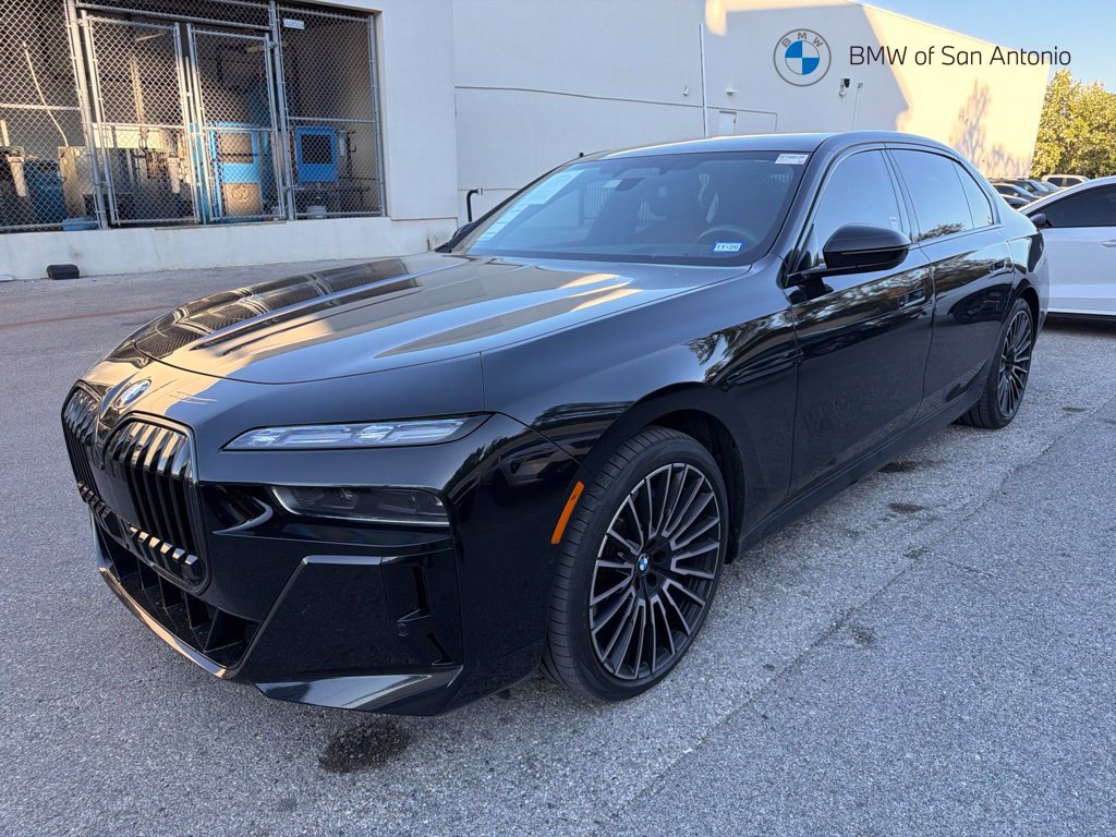  BMW 760i