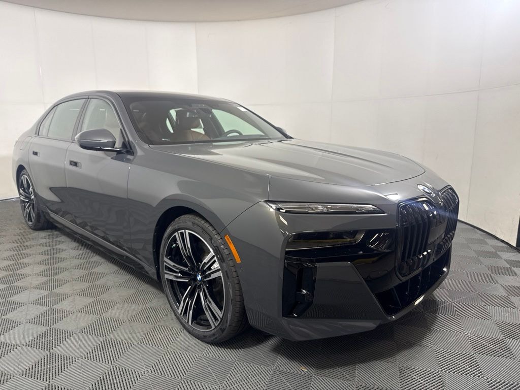 New 2026 BMW 7 Series 750e xDrive Sedan