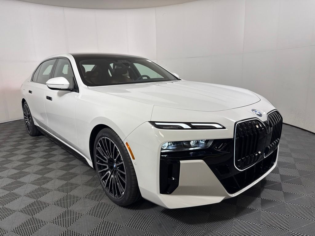New 2026 BMW 7 Series 750e xDrive Sedan