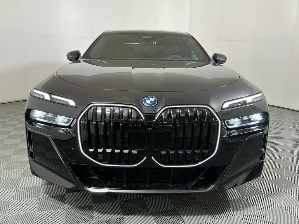 New 2026 BMW 7 Series 750e xDrive Sedan