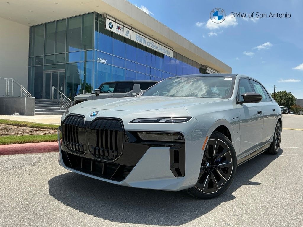 New 2026 BMW 7 Series 750e xDrive Sedan