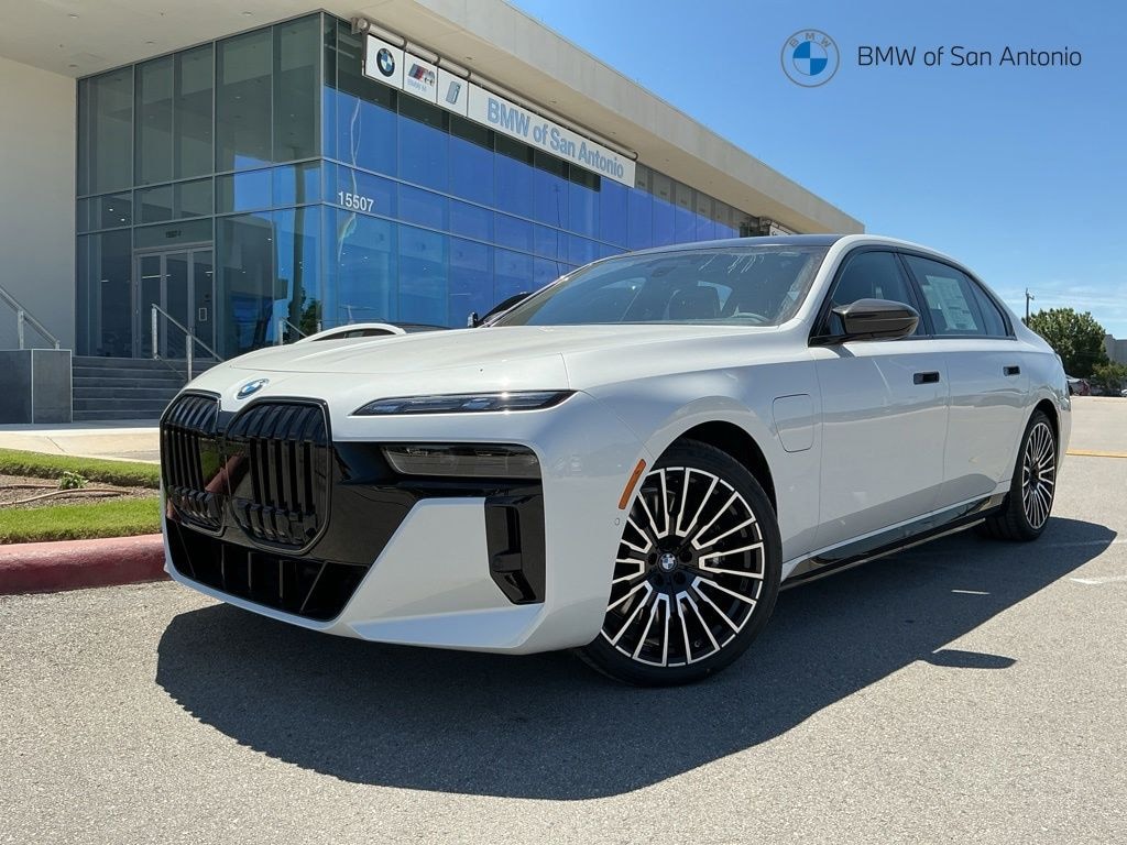 New 2026 BMW 7 Series 750e xDrive Sedan