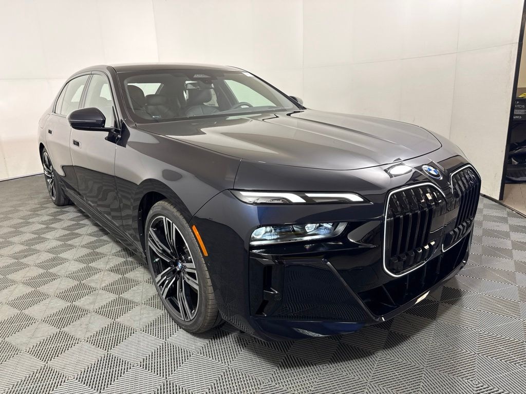 New 2026 BMW 7 Series 750e xDrive Sedan