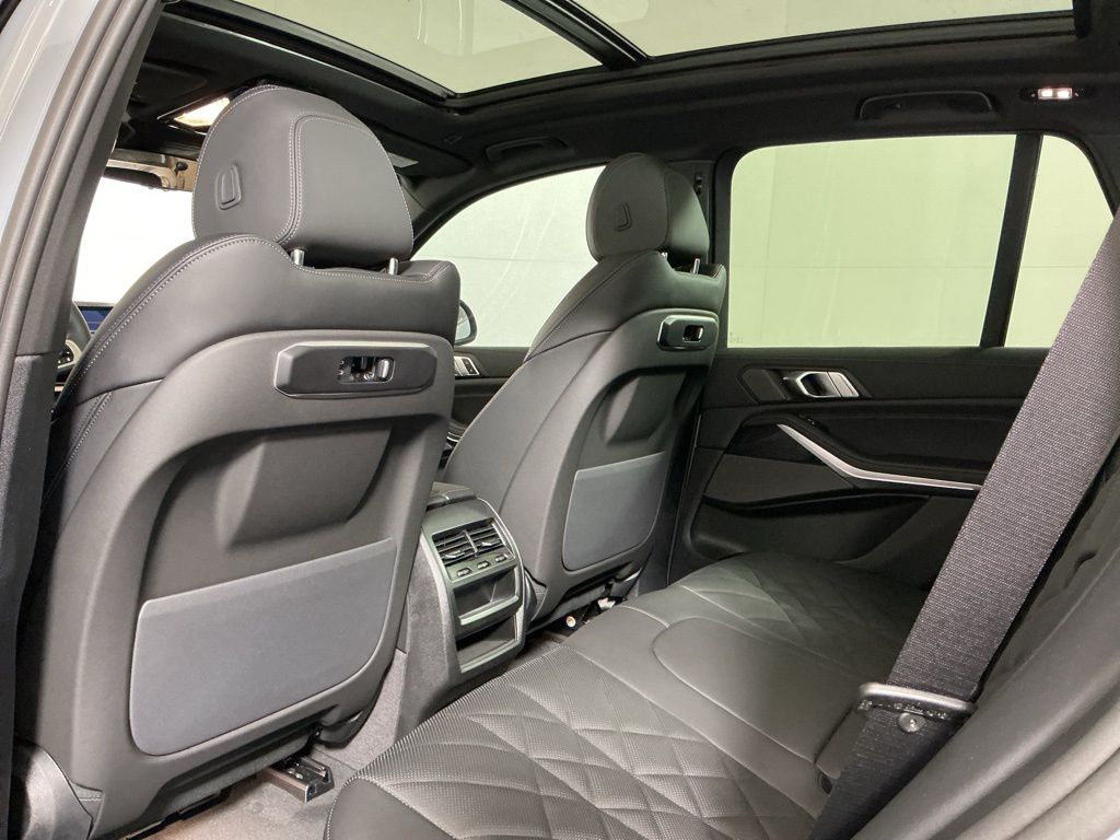2026 BMW X5 40i - Photo 27