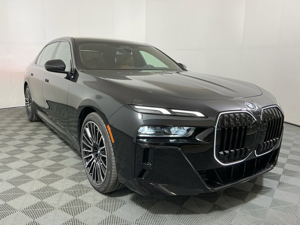 New 2026 BMW 7 Series 750e xDrive Sedan