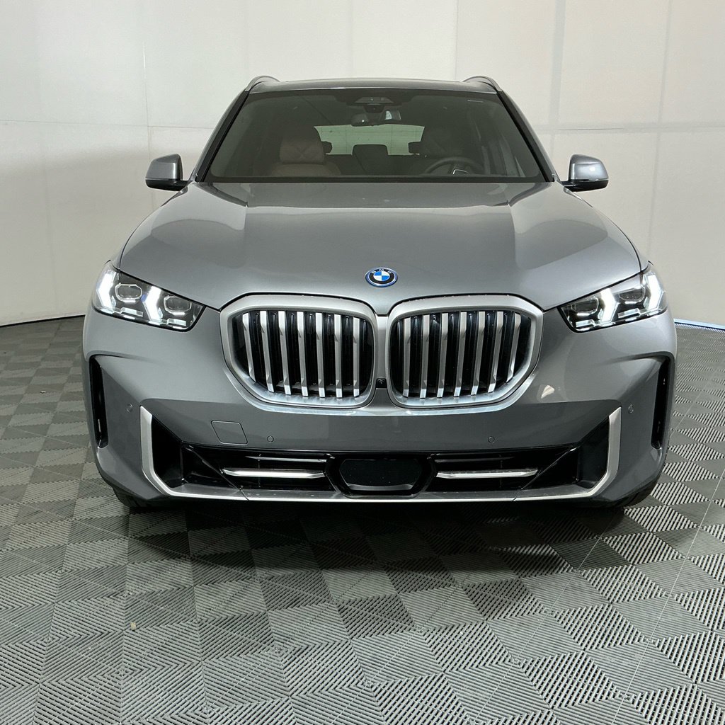 New 2026 BMW X5 xDrive50e SUV