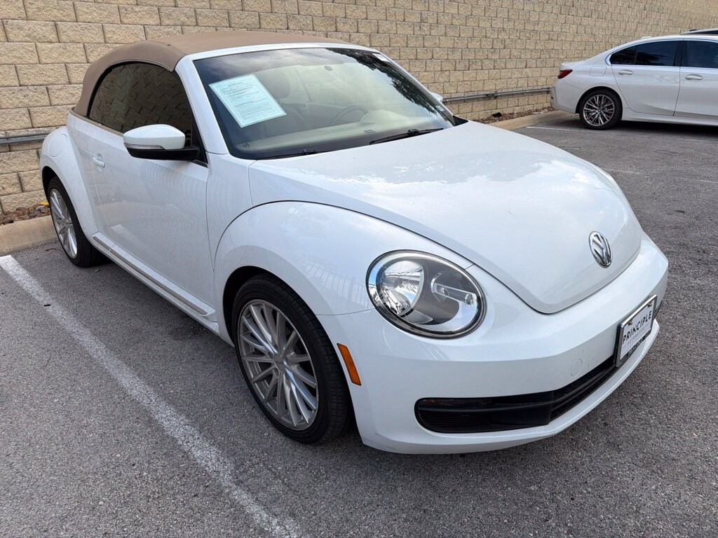 Used 2014 Volkswagen Beetle 1.8T w/PZEV Convertible
