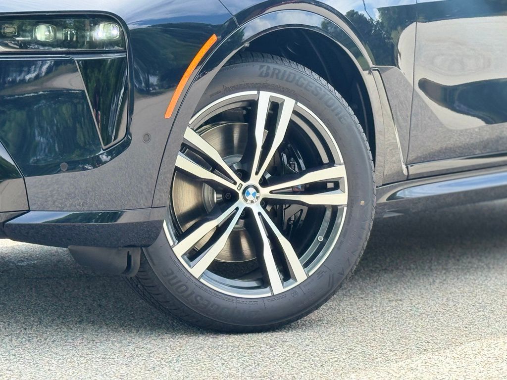 New 2027 BMW X7 xDrive40i SUV