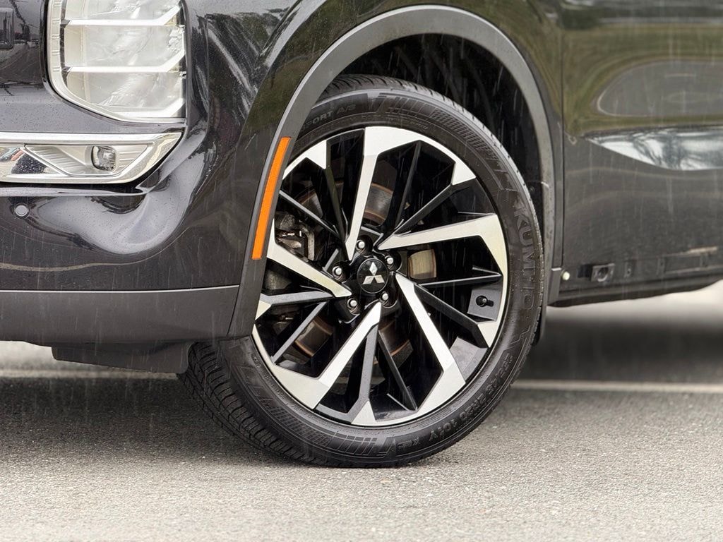 Used 2023 Mitsubishi Outlander SE Black Edition SUV