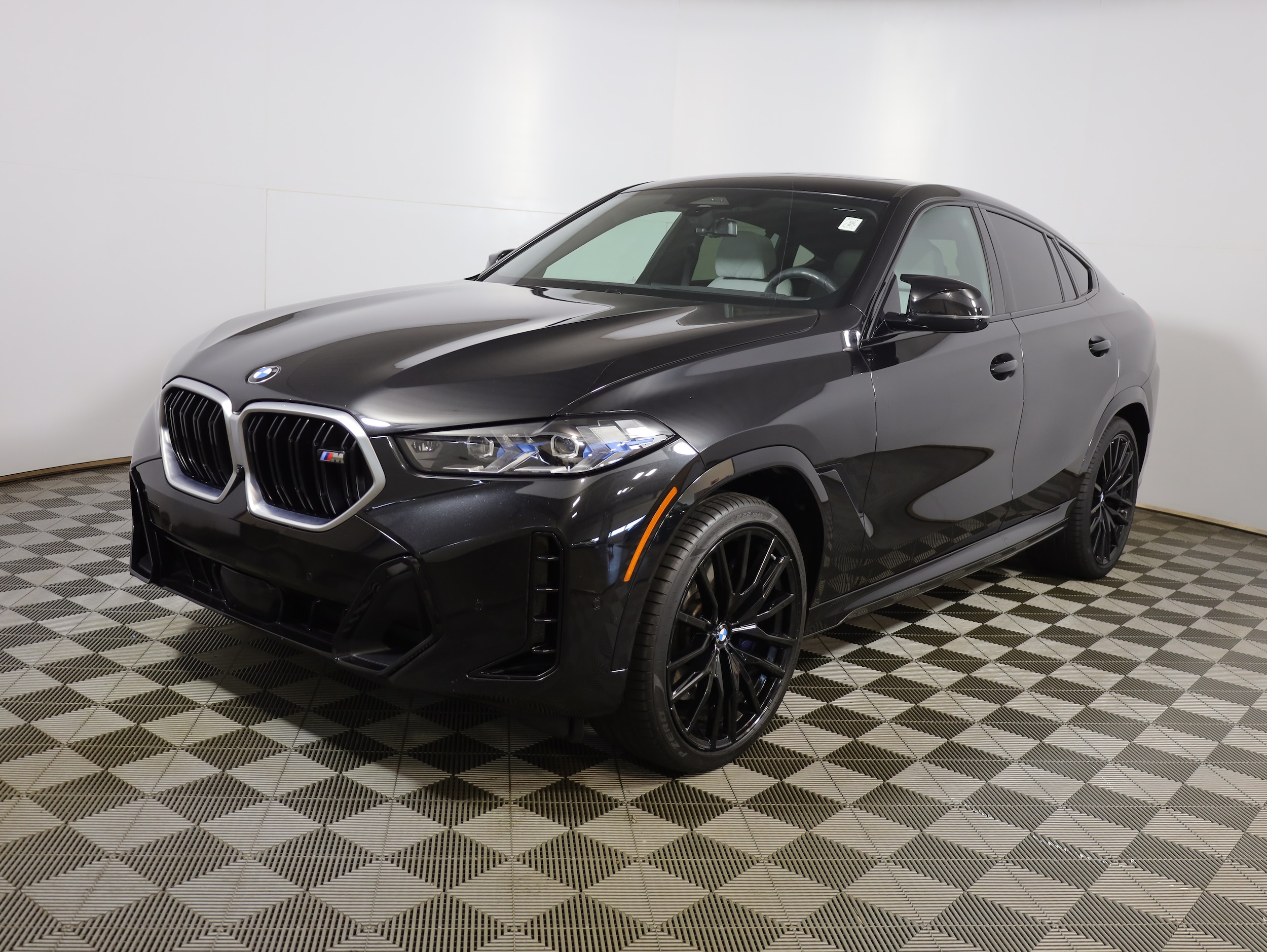 2024 BMW X6 SUV 