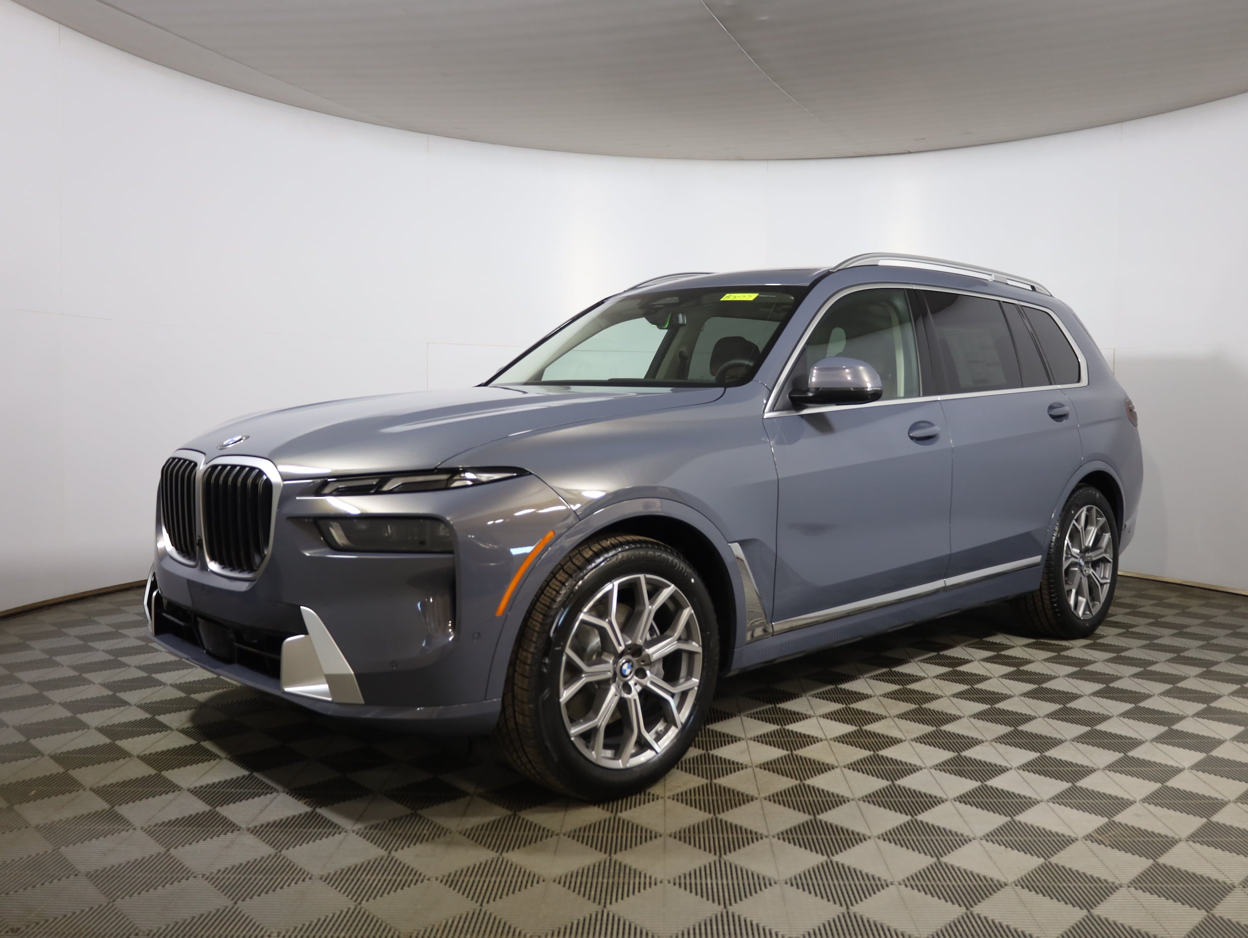 2026 BMW X7