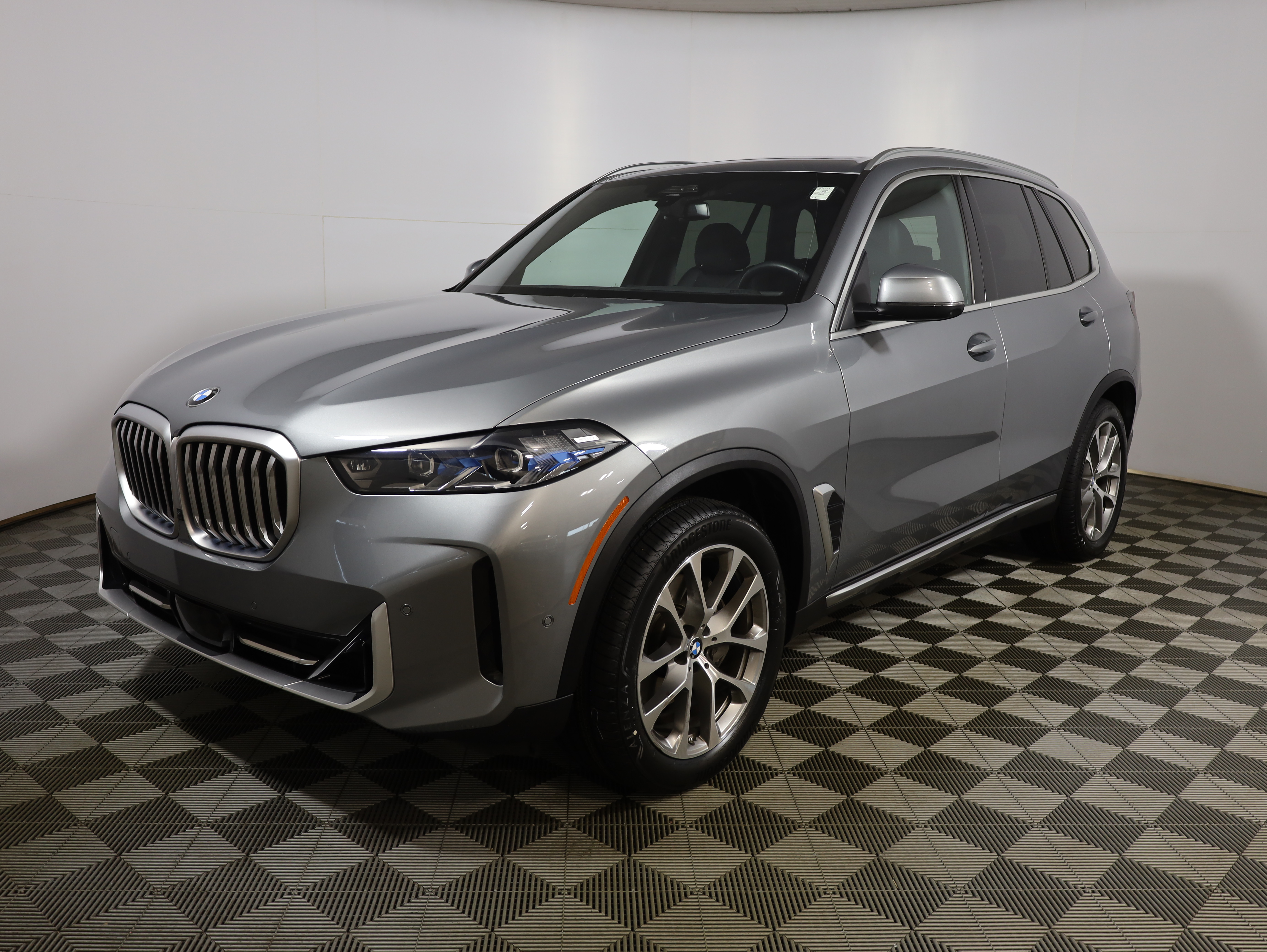2025 BMW X5 xDrive40i SUV
