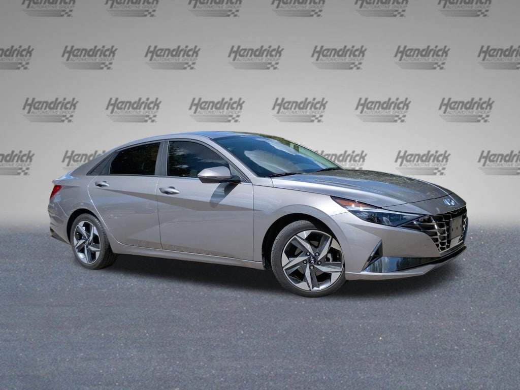 Used 2022 Hyundai Elantra Limited Sedan