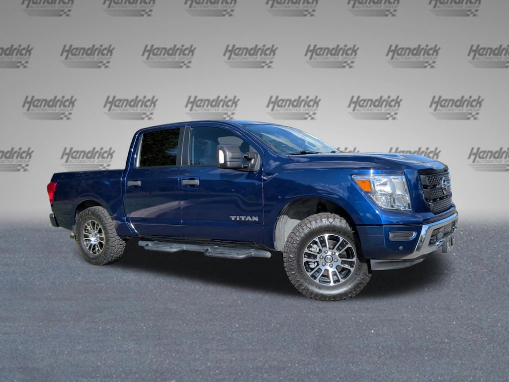 Used 2022 Nissan Titan SV Pickup