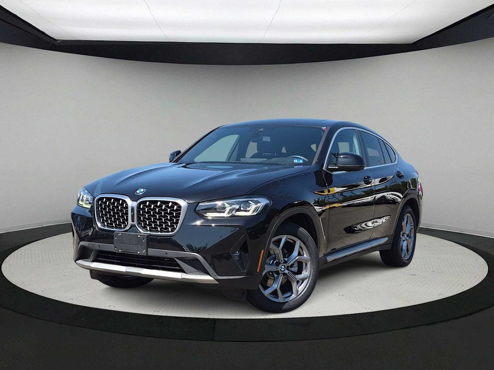 2023 BMW X4