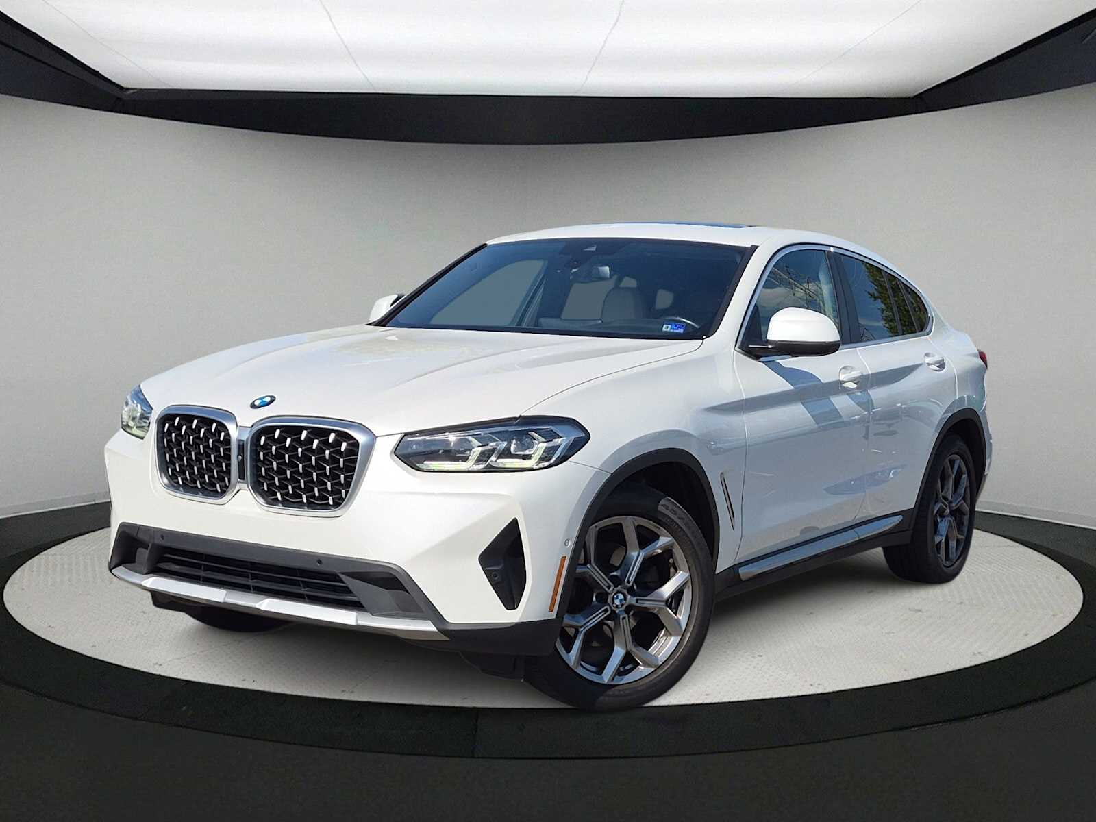 2023 BMW X4