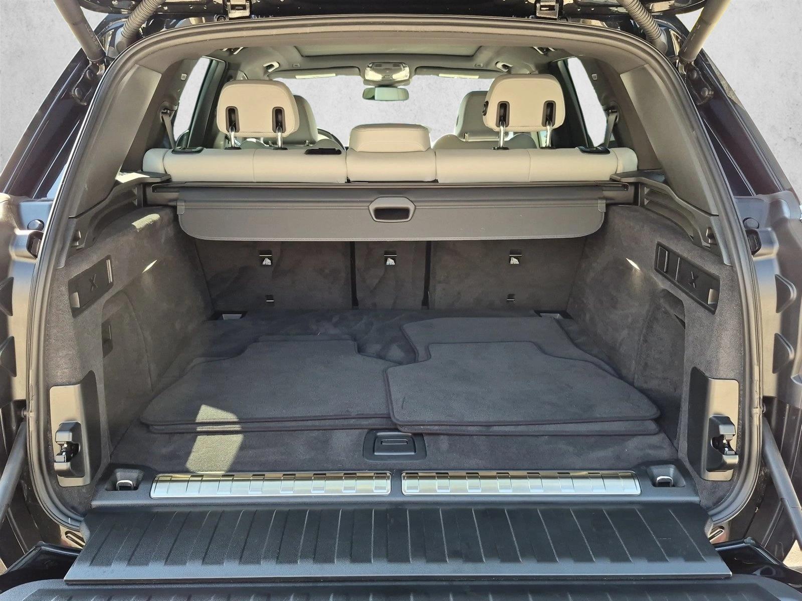 2026 BMW X5 50e - Photo 6