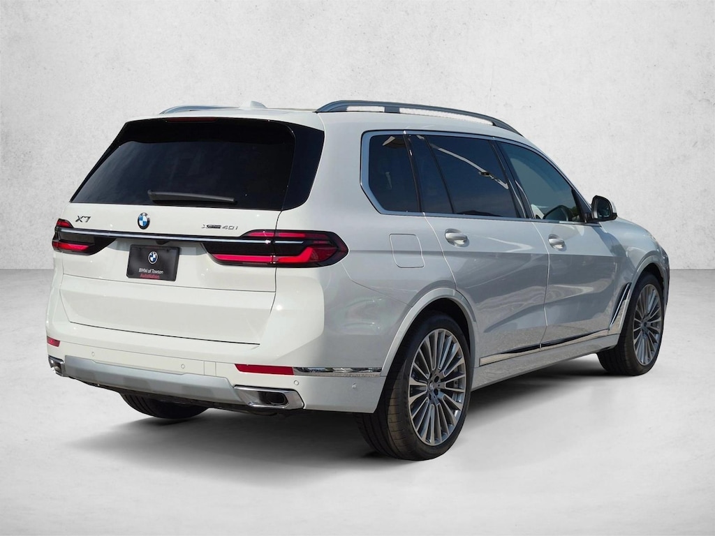 New 2027 BMW X7 xDrive40i SUV
