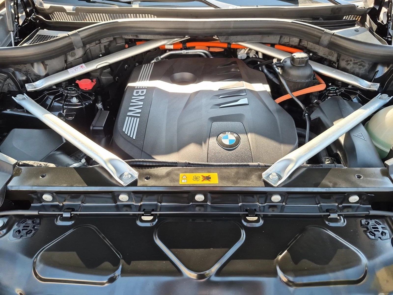 2026 BMW X5 50e - Photo 23
